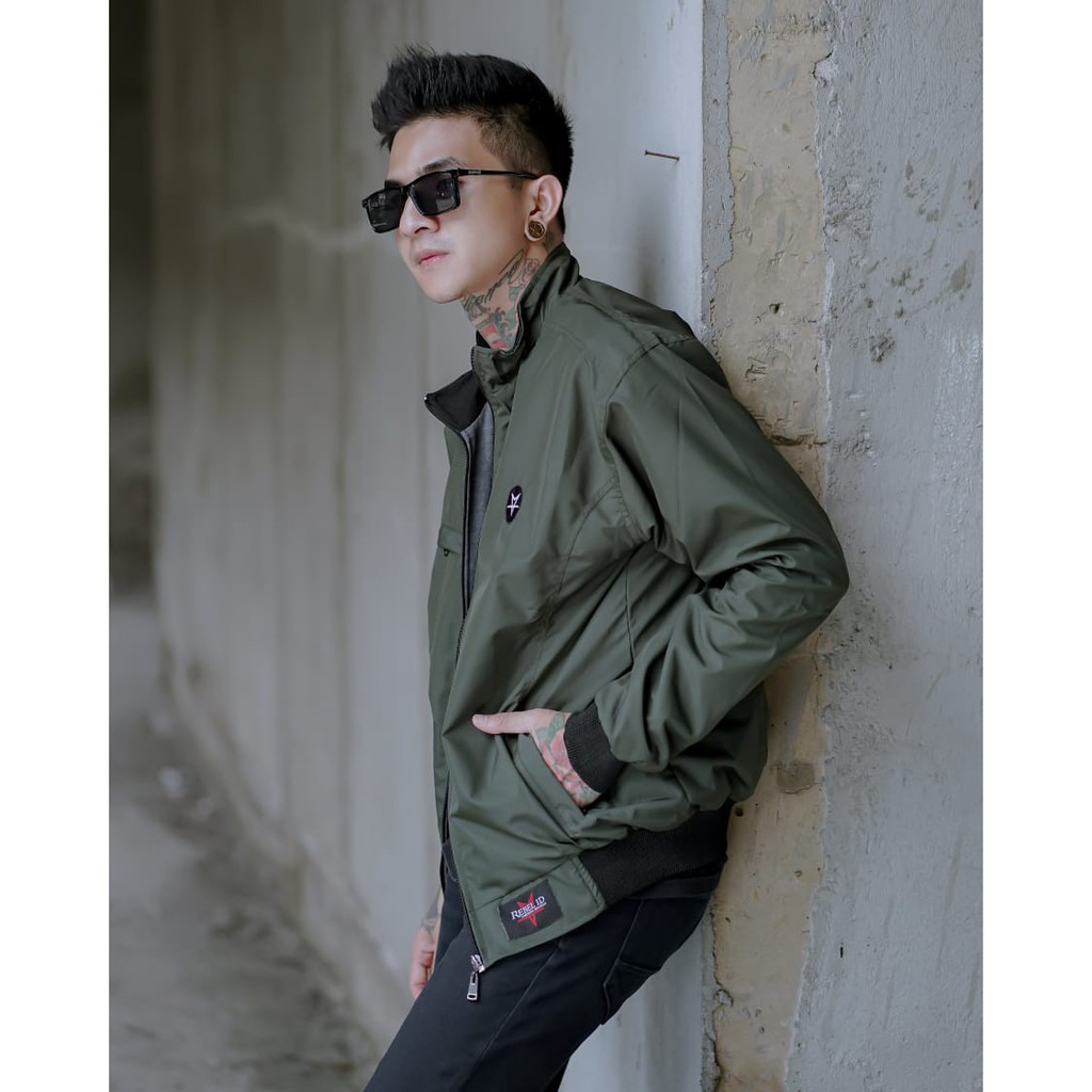 JAKET BOMBER PRIA MUSIM SEMI MUSIM DINGIN JAKET COWOK KEKINIAN BEST SELLER PROMO TERMURAH ORIGINAL REBEL.ID