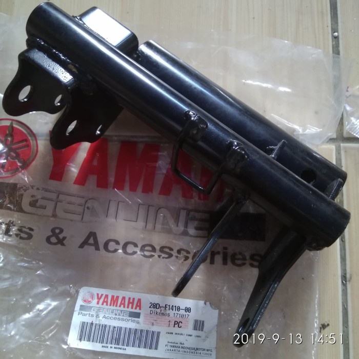 LINK ENGINE BRACKET BREKET BOSH ARM MIO M3 MIO Z 125 ASLI ORIGINAL YAMAHA YGP OEM 2PH-F1410-00