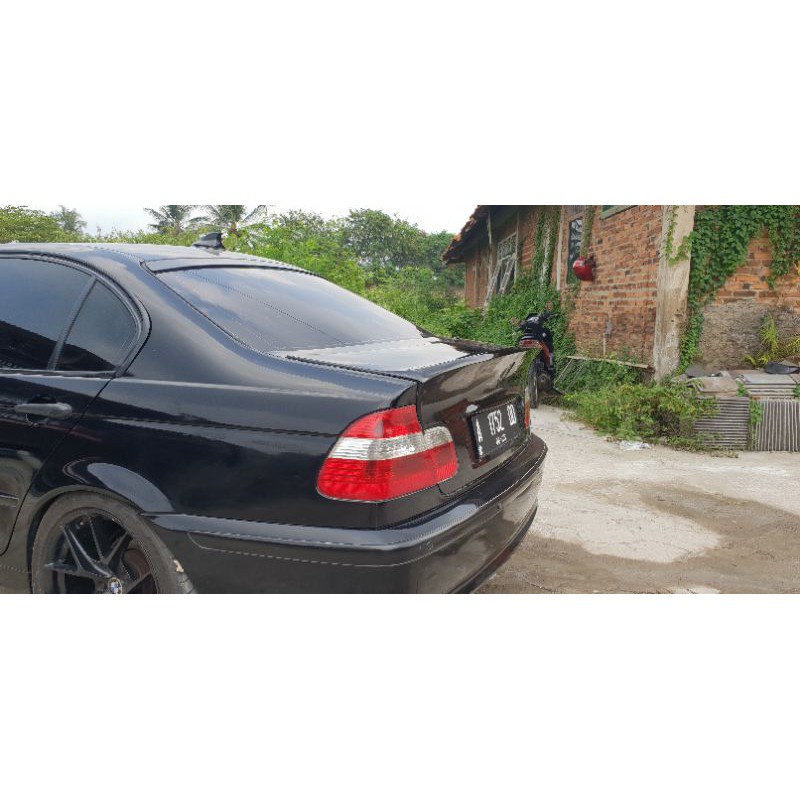 ductail spoiler bmw e 46 rocket bunny