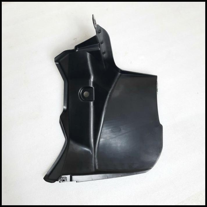 Inner Fender / Liner Fender Belakang Mobil Honda Mobilio Type E