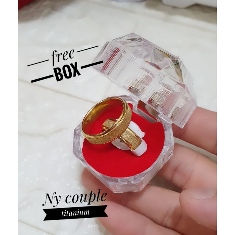 cincin pasir couple titanium gold