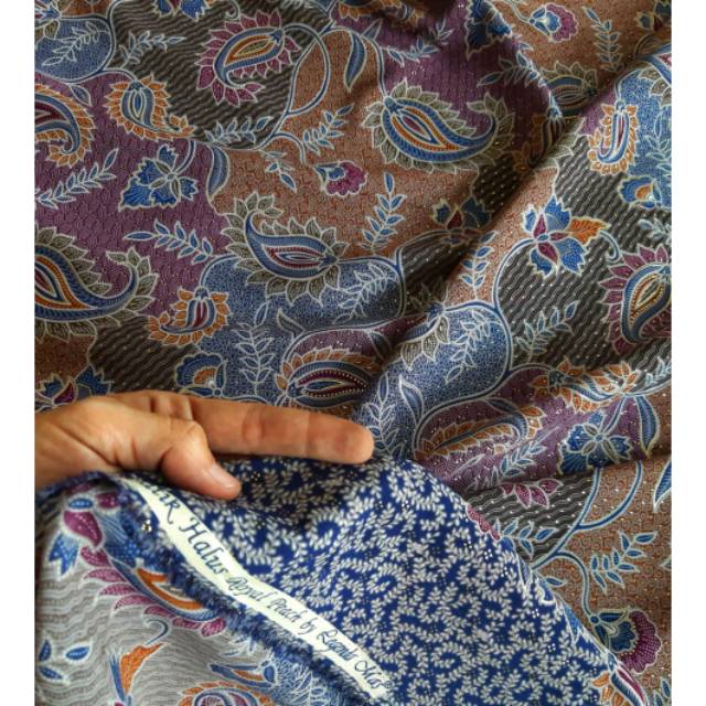 Kain batik semi sutera silk royal peach dengan taburan prodo mas legenda mas five star