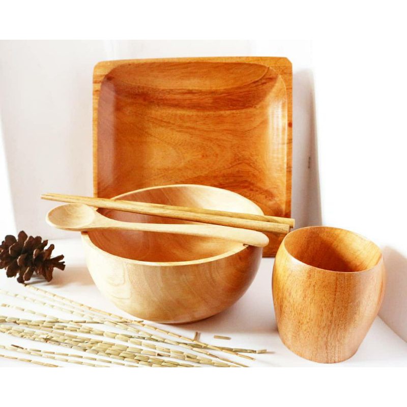 satu set alat makan kayu/ piring kayu mangkok Kayu dan gelas kayu