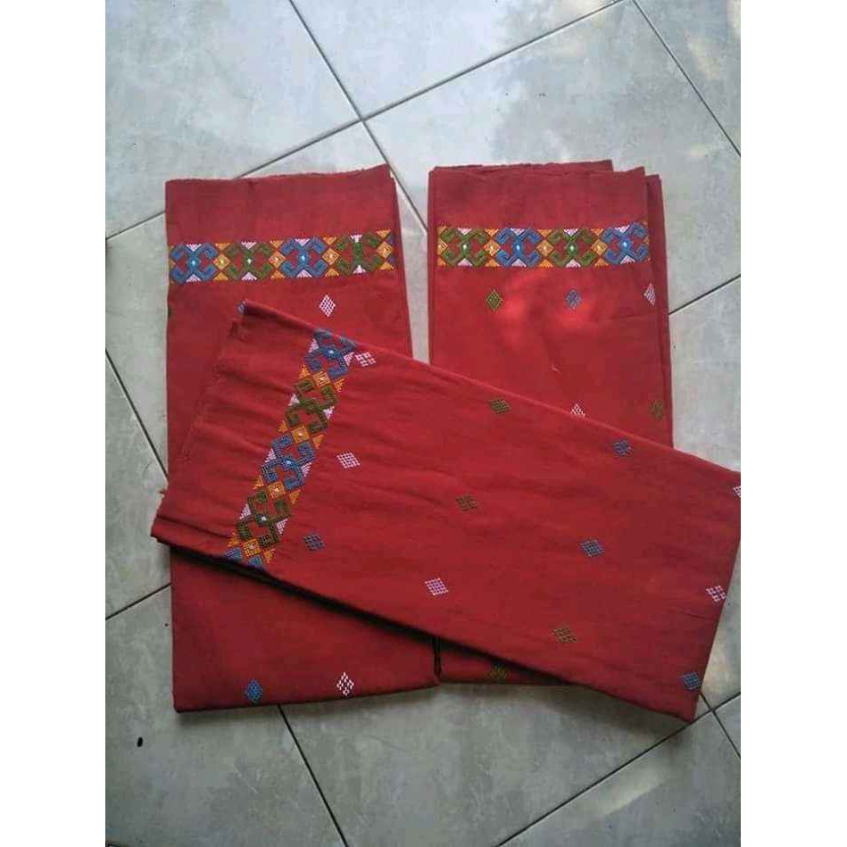 Tenun Paruki Pabintik / Kain Tenun Paruki Toraja / Tenun Paruki Toraja SH898