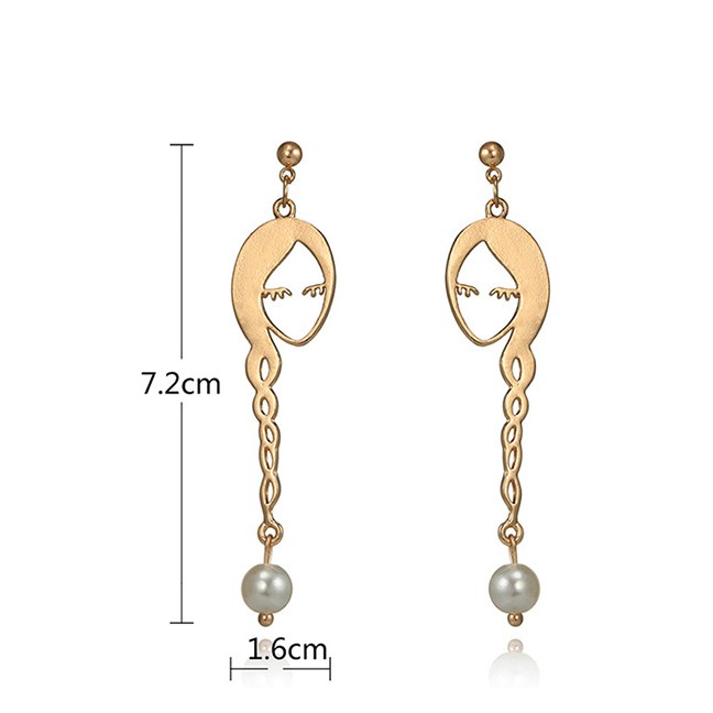 LRC Anting Tusuk Fashion Gold Color Girl Shape Decorated Earrings