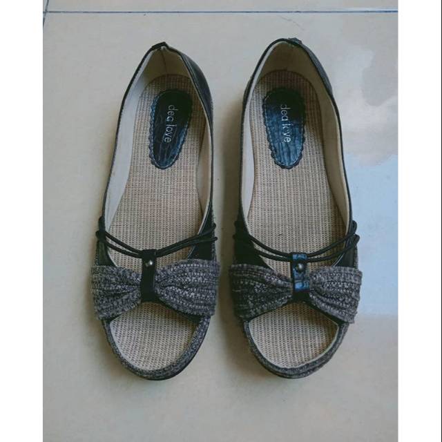 Preloved Sepatu Sandal Wanita 39 Like new