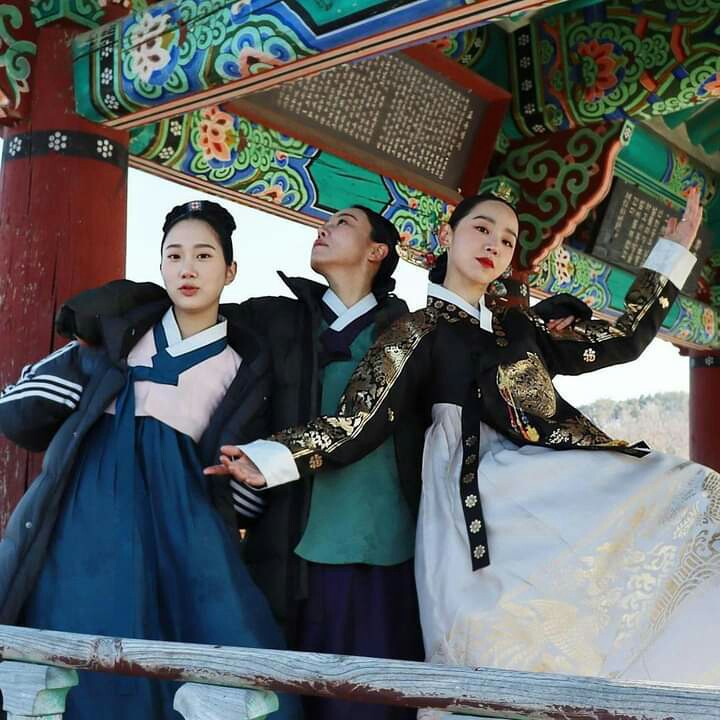 Terlaris Serut Genes Jelita Tunic Navbor Yelbor Whitbor Creambor Tunik Batik Modern Hrb030 Dolbi Dob