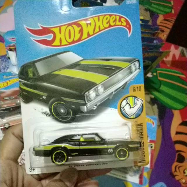 Hotwheels 69 Dodge charger 500
