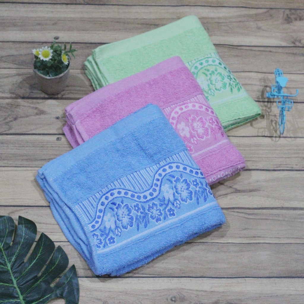 HANDUK MANDI MOTIF SALUR / BUNGA BATIK TANGGUNG UKURAN 44 X 88 CM