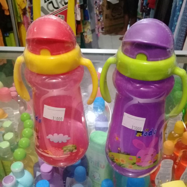 Botol Sedotan Anti Tumpah