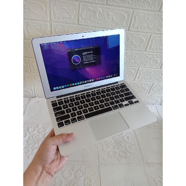 OBRAL MACBOOK AIR 11 TH 2015 CORE i5 RAM 4GB SSD 128GB OS MONTEREY GARANSI