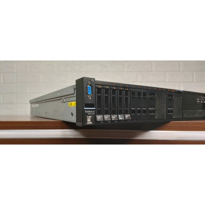 Server IBM System x5650 M5 Intel Xeon E5-2620 V3 Ram 32GB DDR 4 HDD 1.2 TB Bergaransi