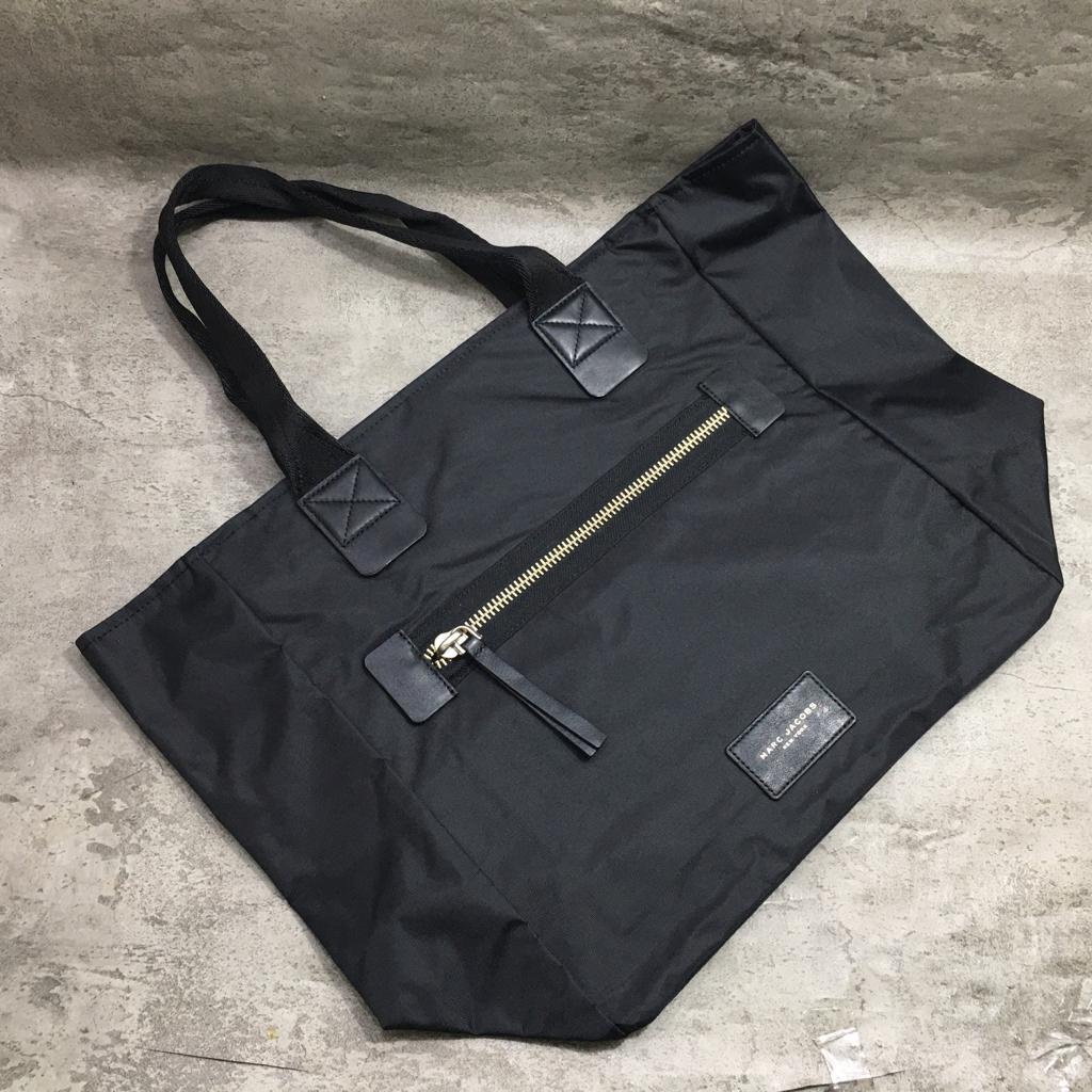 Tas MJ MARCJACOBS Biker North South Nylon Tote Bag Original  Hitam Black Besar Ori Travel Kantor Roo