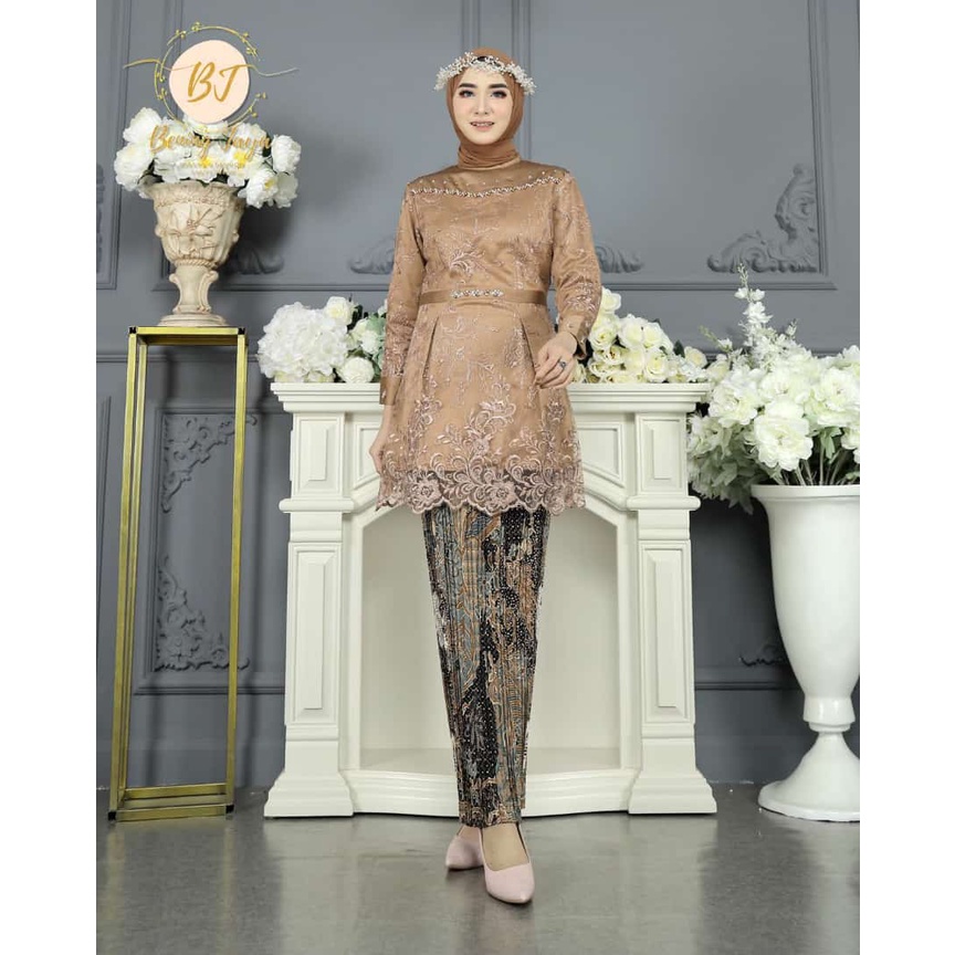 NEW MODEL KEBAYA/SETELAN KEBAYA/SERAGAM KELUARGA