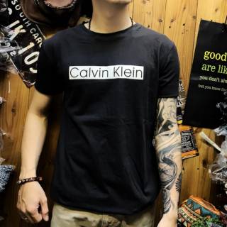  Kaos  distro  calvin klein warna  hitam putih kuning  kaos  