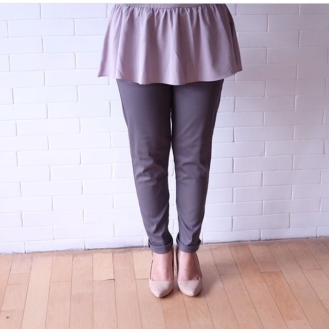Ederra - grey basic pants beli di dailey.id