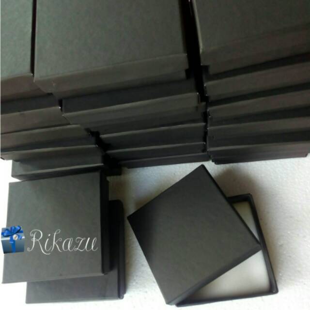 

Gift box / kotak kado 10x10x3