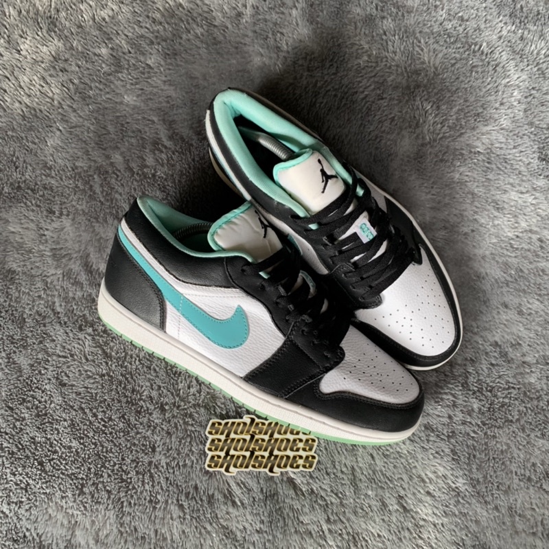 NIKE AIR JORDAN 1 LOW ISLAND GREEN