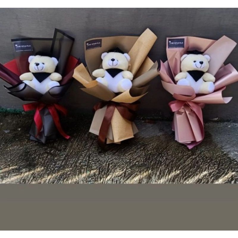 

Buket Boneka Wisuda / Buket Boneka Murah / Kado Wisuda