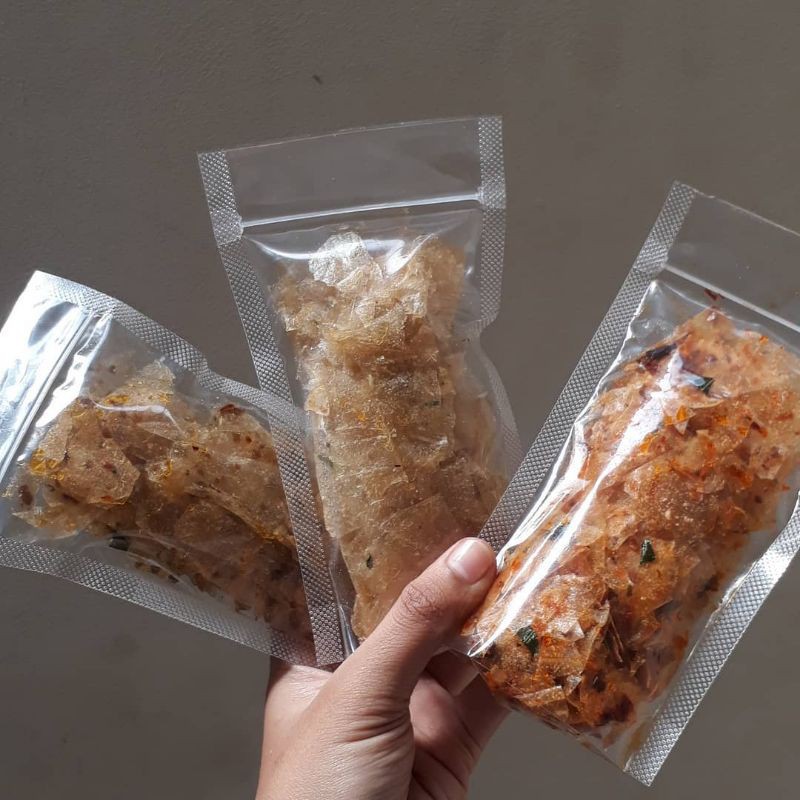 

keripik kaca Bandung varian rasa pedas cabe merah