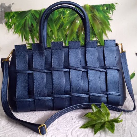 Tas wanita kotak pagar/lokal navy