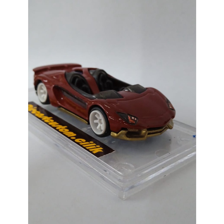 CUSTOM Diecast Hot Wheels LAMBORGHINI AVENTADOR J HW Hotwheels Repaint Detailing Finishing Gloss