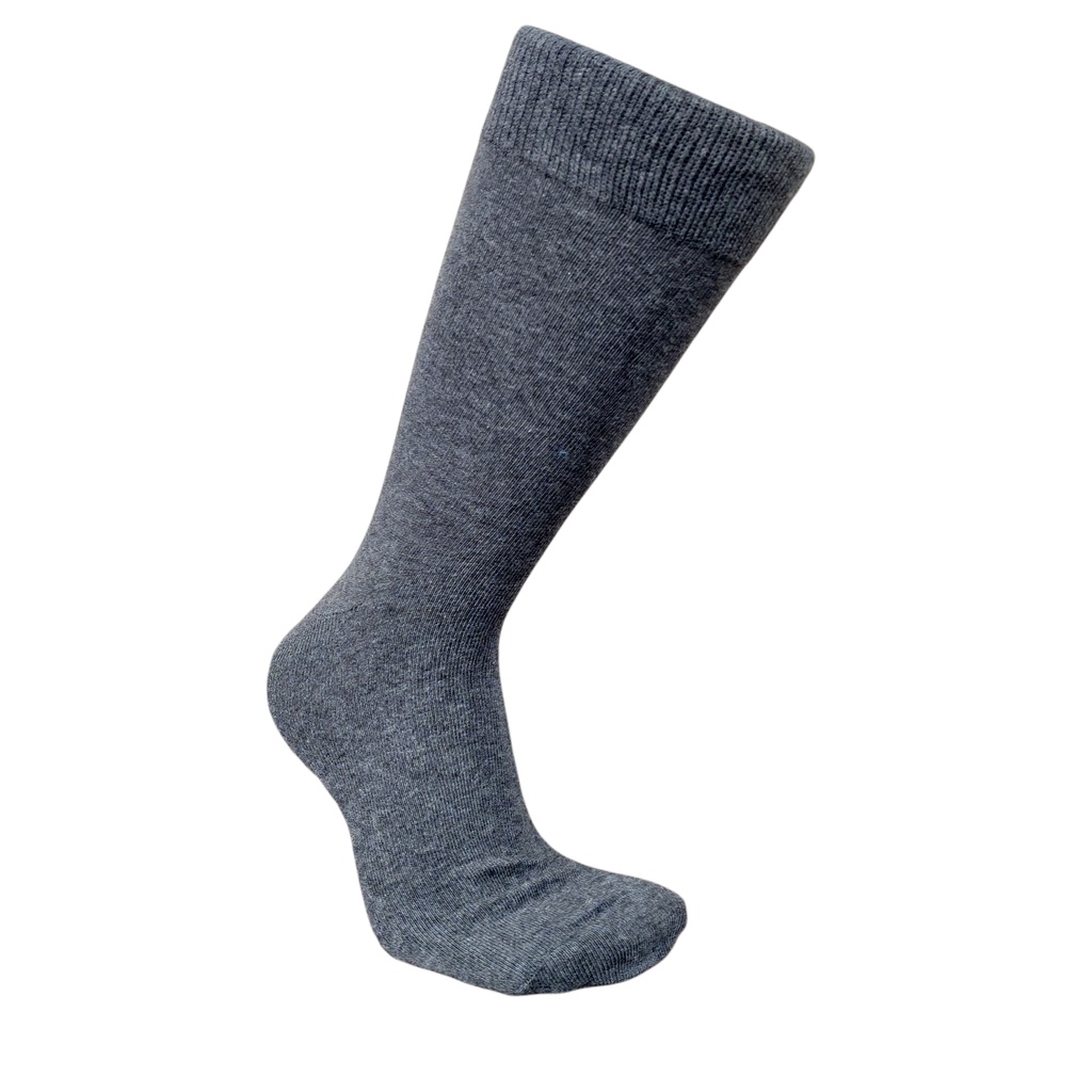 kaos kaki pria abu tua