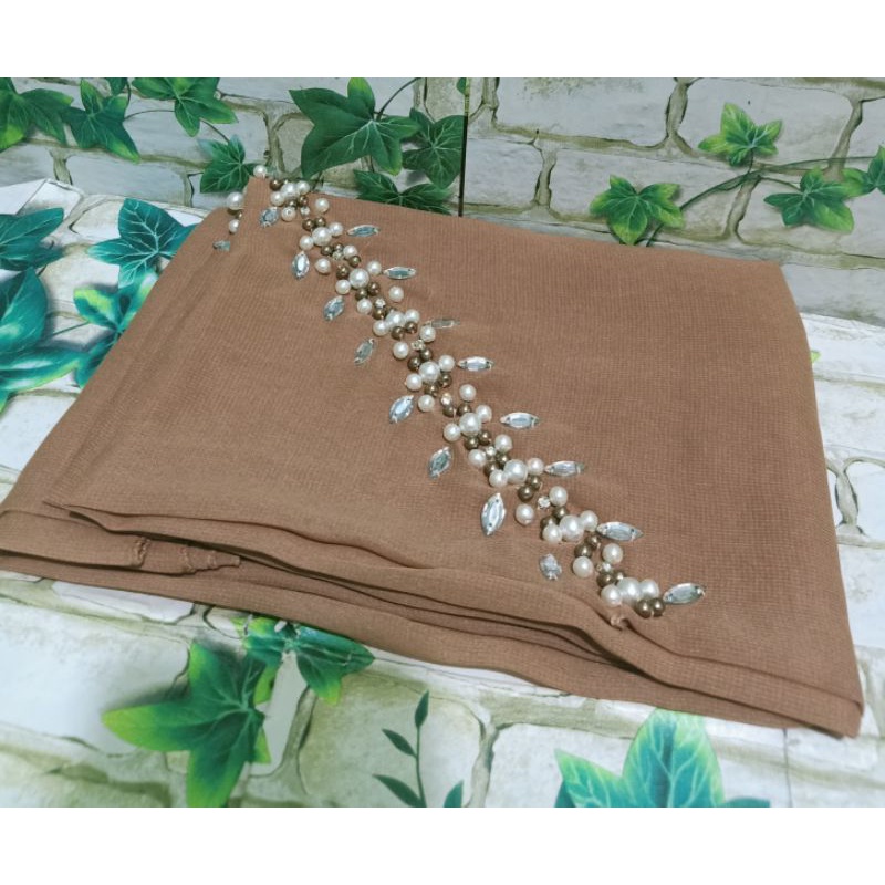 SEGIEMPAT PAYET BANDO BELLA/HIJAB BANDO MUTIARA/KERUDUNG PAYET BELLA SQUERE-Milo