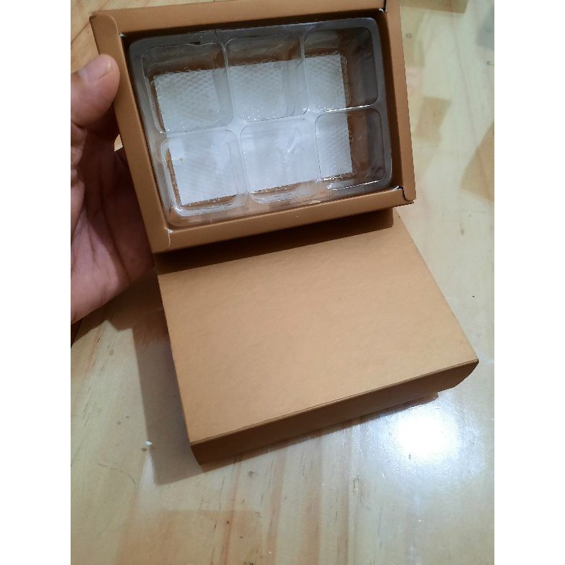 

Dus kue(25pcs)/dus cokelat / dus nastar / dus mini / box nastar / dus sekat / dus mini