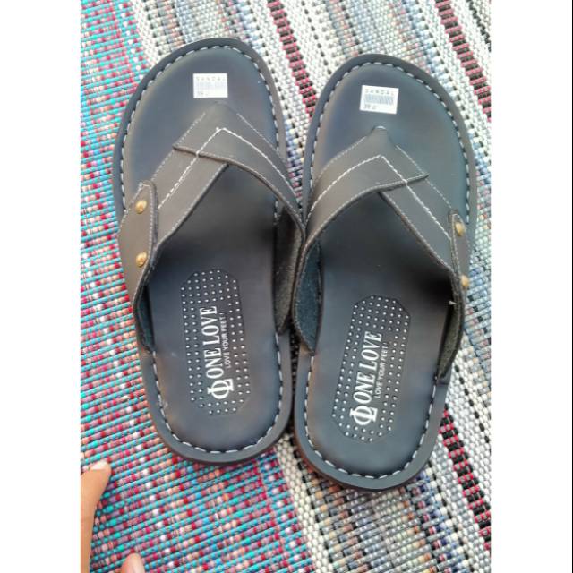 Sandal japit pria one love
