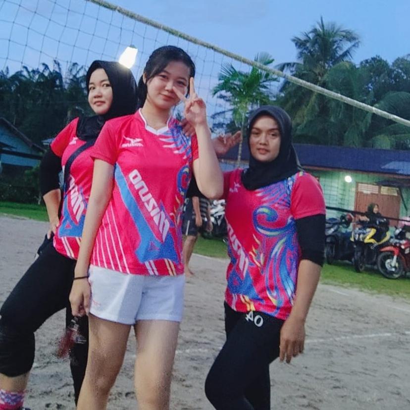 PAKAIAN OLAHRAGA ATASAN WANITA KAOS VOLLY BADMINTON FUTSAL BULUTANGKIS JERSEY PRINTING PINK