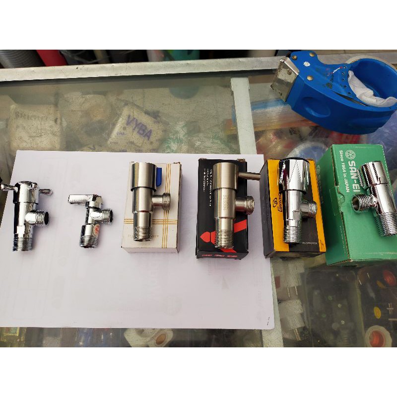 Kran tiolet untuk jet shower. kran kloset. kran tabung kloset