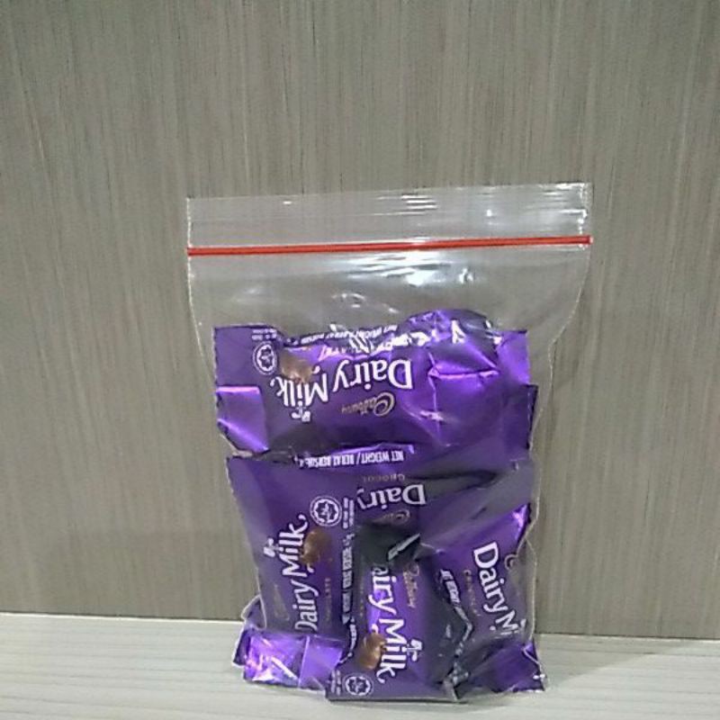 dairy milk chocolate.malaysia.murah ecer 10 pcs