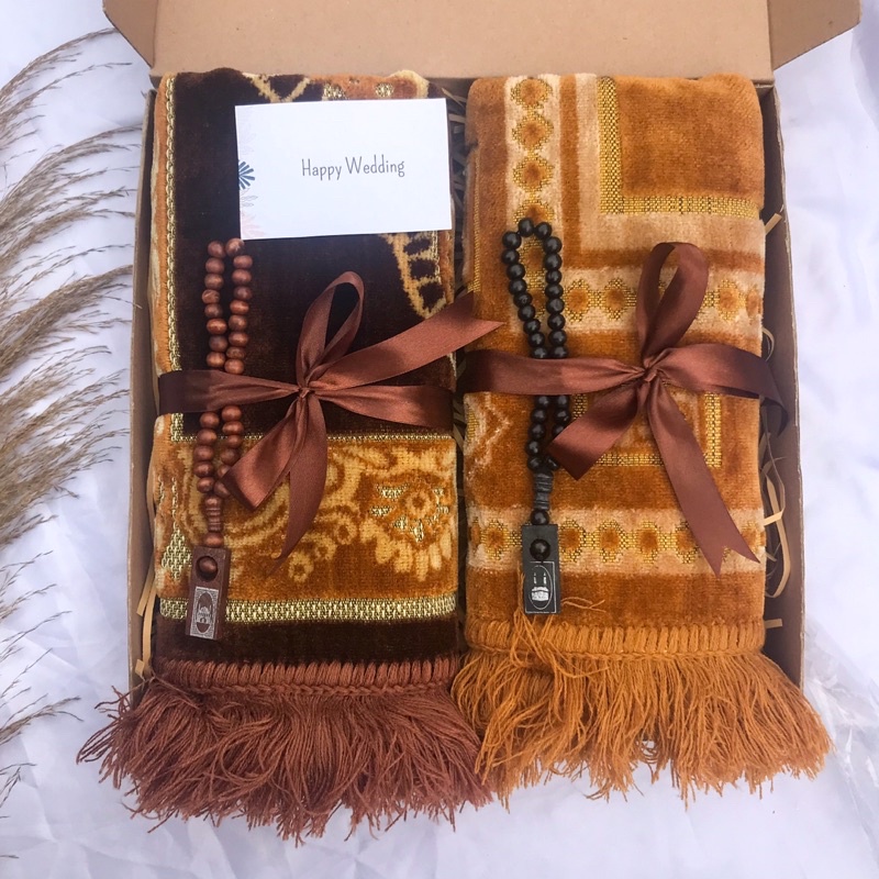 

GBP017 [HAMPERS SAJADAH] GIFT BOX SAJADAH / KADO WEDDING / KADO NIKAH / HAMPERS RAMADHAN