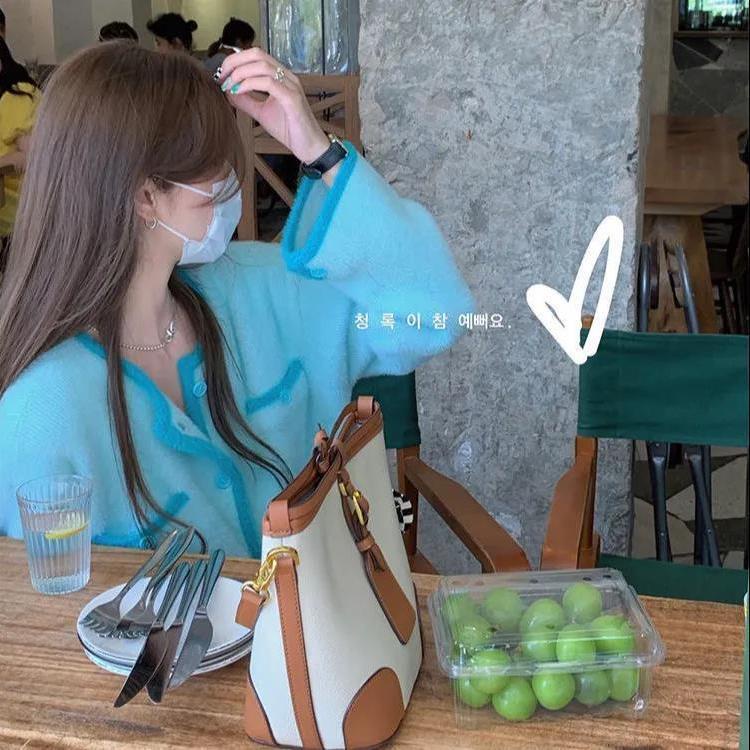 Red Warna kontras kardigan rajutan lengan panjang wanita 2021 baru desain longgar sweater biru-hijau jaket top wanita musim gugur dan musim dingin