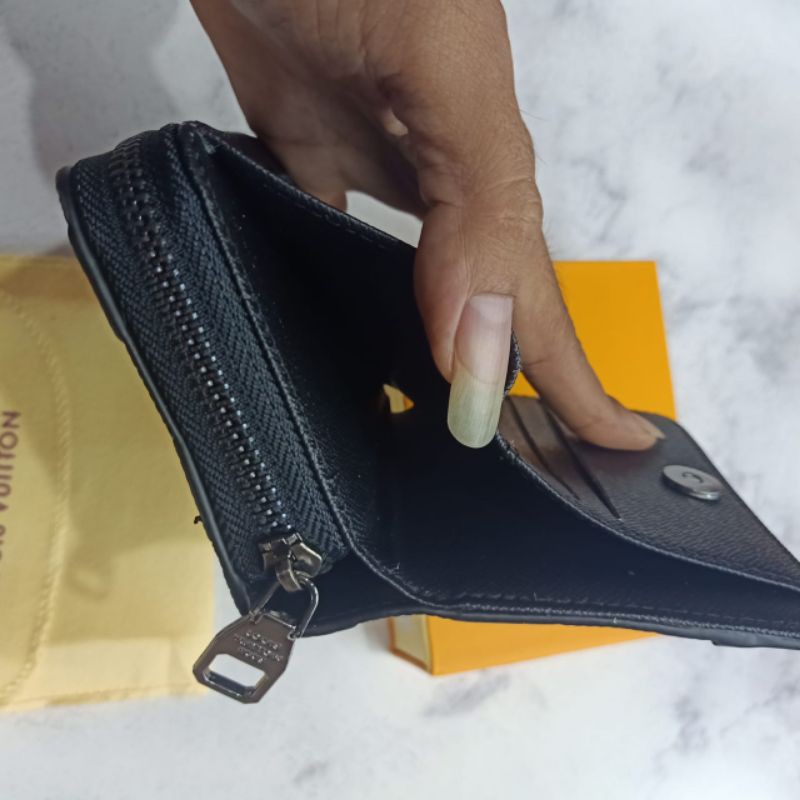 Dompet + Card Holder LV Embose Premium Quality