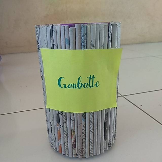 

Tempat pensil multifungsi