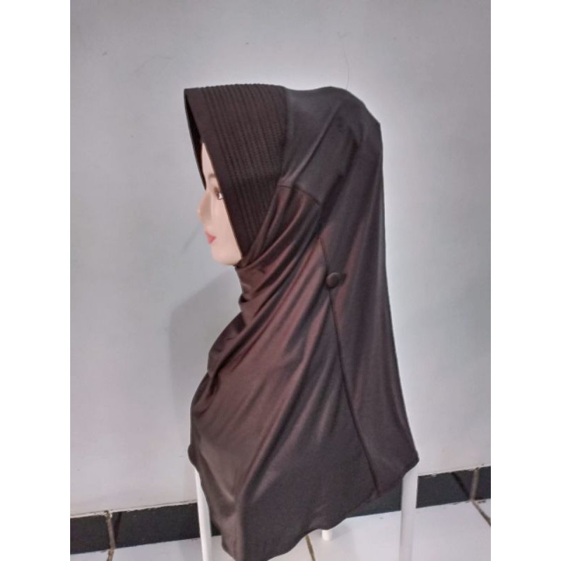 polwan garis banyak tali kancing