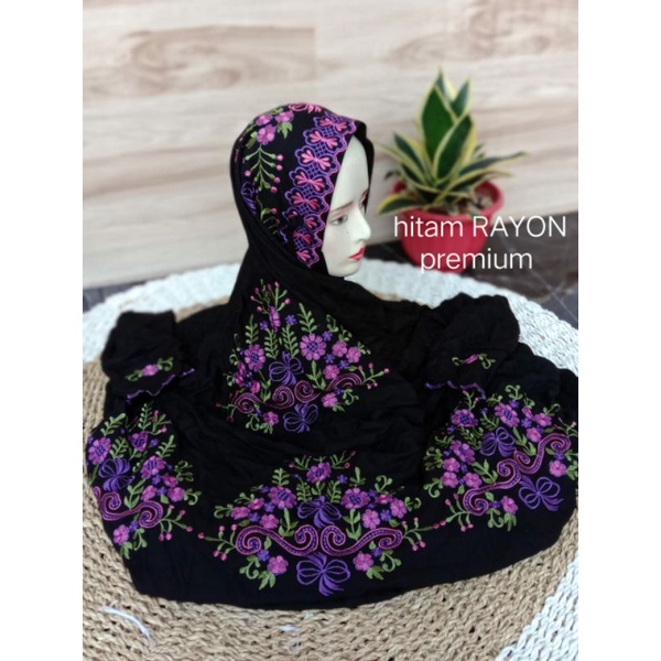 Mukena Dewasa Terusan Bahan Rayon Premium Warna Hitam Bordir Kudusan