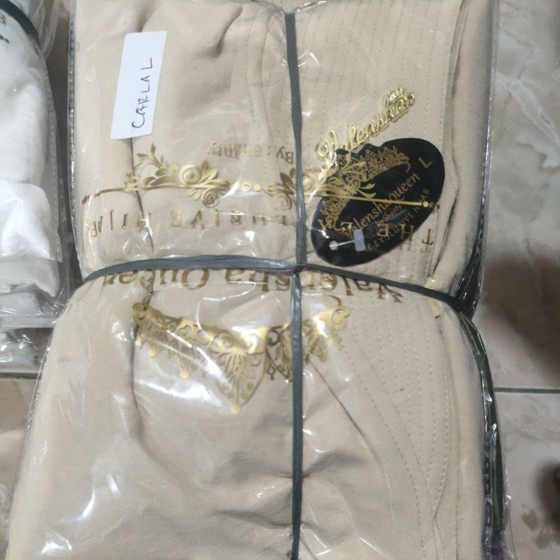 KHIMAR CRINKLE TANPA TALI ORIGINAL VALENSHAQUEEN HIJAB BAHAN RAYON CRINKLE AIRFLOW PREMIUM/KERUDUNG TERBARU DAN TERMURAH ORI VALENSHAQUEEN JILBAB TERLARIS IKKA MEMEI-Cream