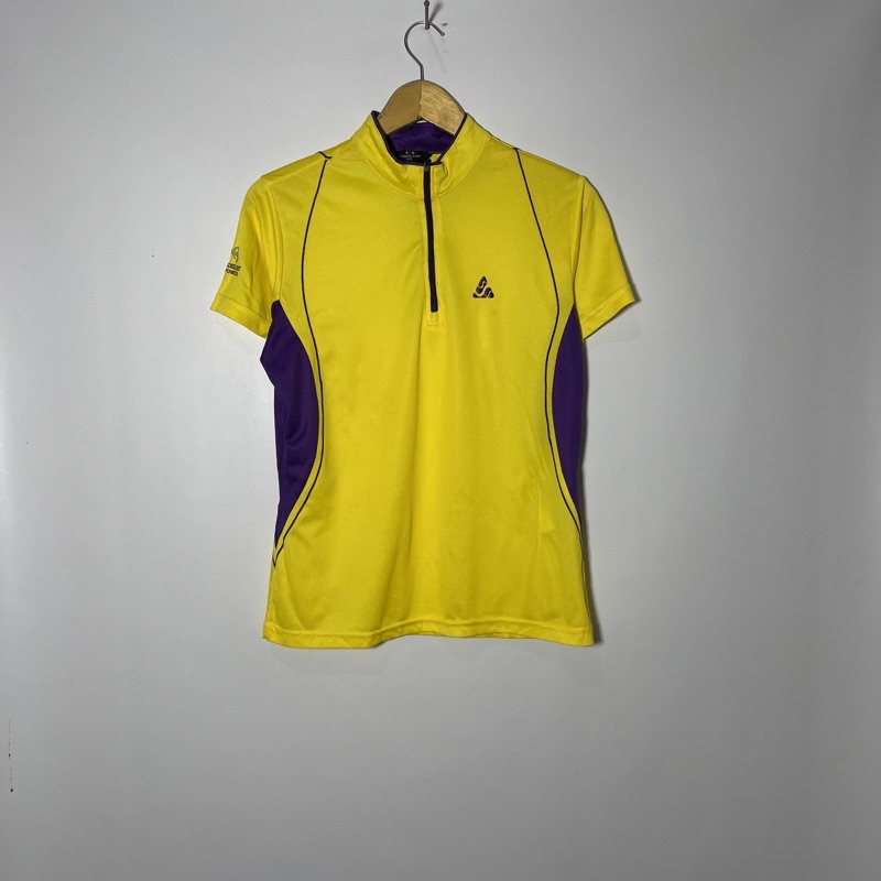 Baju Olah Raga Preloved by Hisummer08-27 Szmie Sport L100