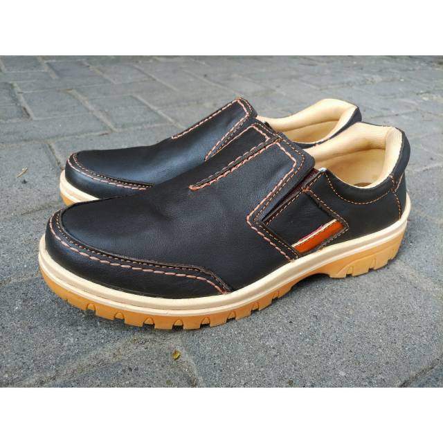 Sepatu Casual Kasual Pria Bahan Kulit Asli Elegan