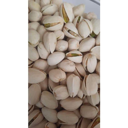 

Kacang pistachio 250gr/roasted kacang pistasio