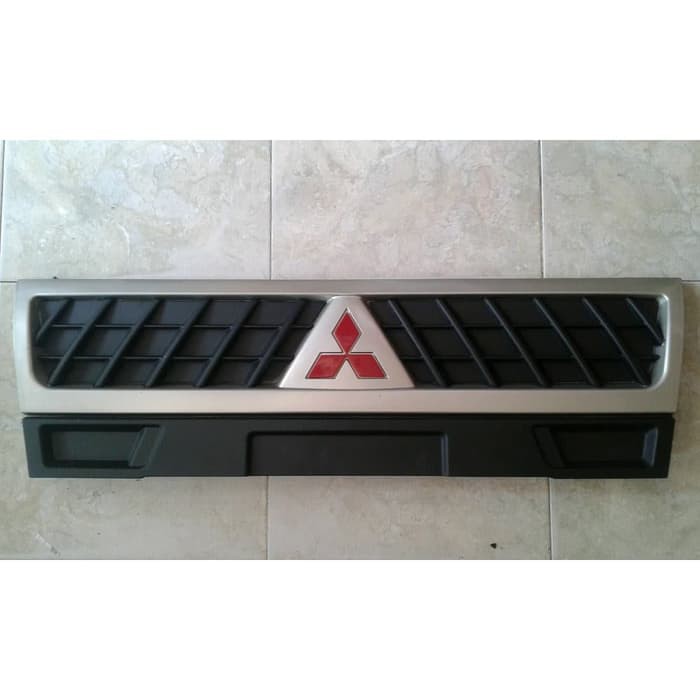 GRILL L300 MITSUBISHI