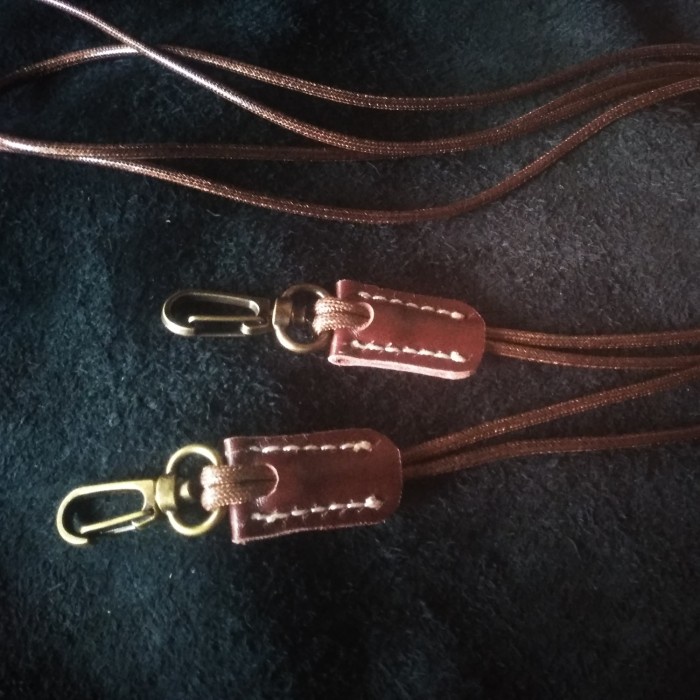

Hari Ini Tali Kulit / Lanyard Kulit Gilaa!!!