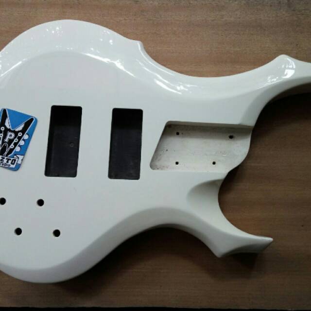 Body bass Esp/Ltd #1