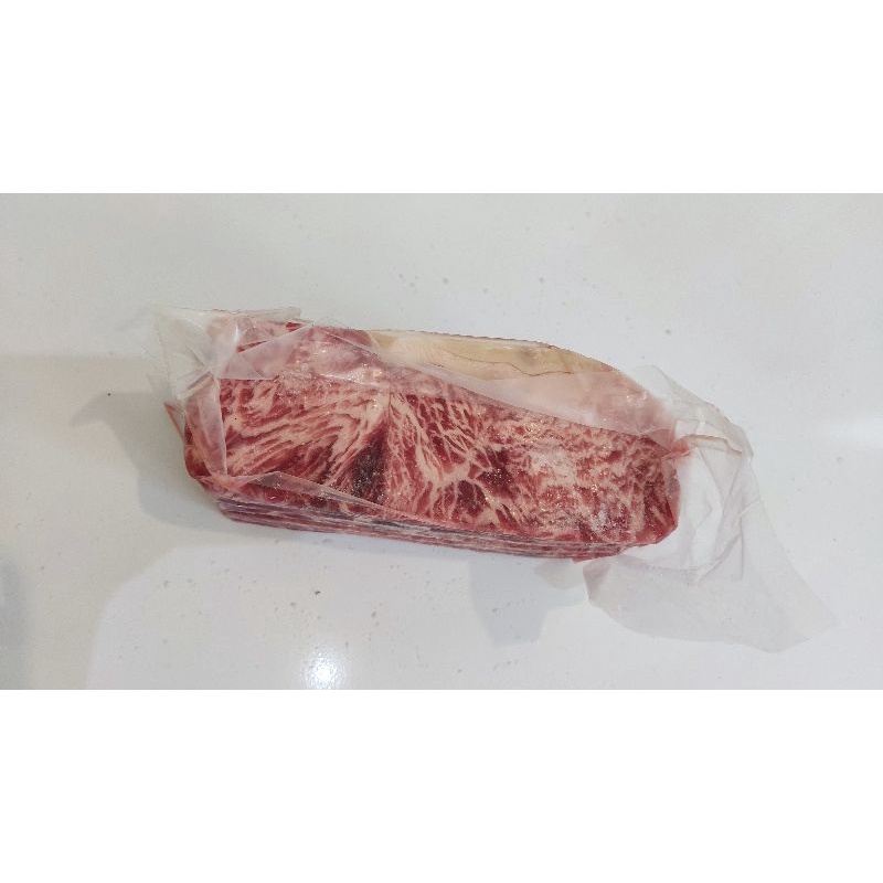 

DAGING SIRLOIN STEAK WAGYU MELTIQUE 1KG