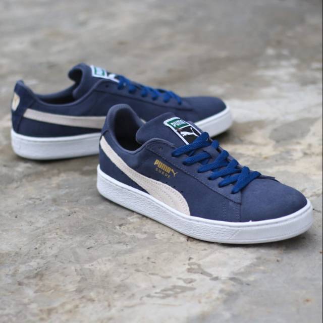 

SUEDE NAVY LIST WHITE NO LABEL SIZE