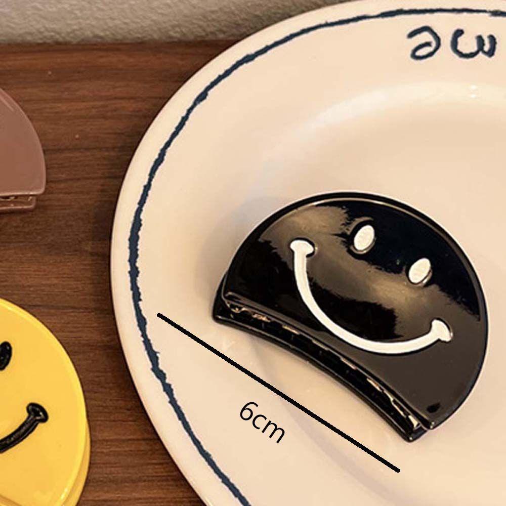 Agustinina Smiley Jepit Rambut Gadis Wanita Perempuan Lucu Indah Fashion Smiley Warna Solid Smile Face Claw Clip Jepit Hiasan Rambut