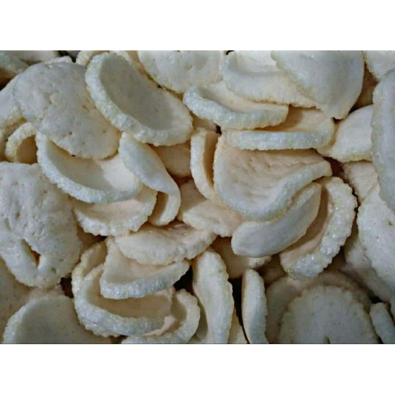 

Kerupuk Ikan Tenggiri Mateng 1kg ( Mekar -bagi yang tidak suka keras ) dipacking plastik 1/2kgan